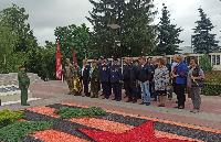 В День ветеранов боевых действий, состоялось торжественное возложение цветов к подножию памятника Воину на Мемориале Славы
